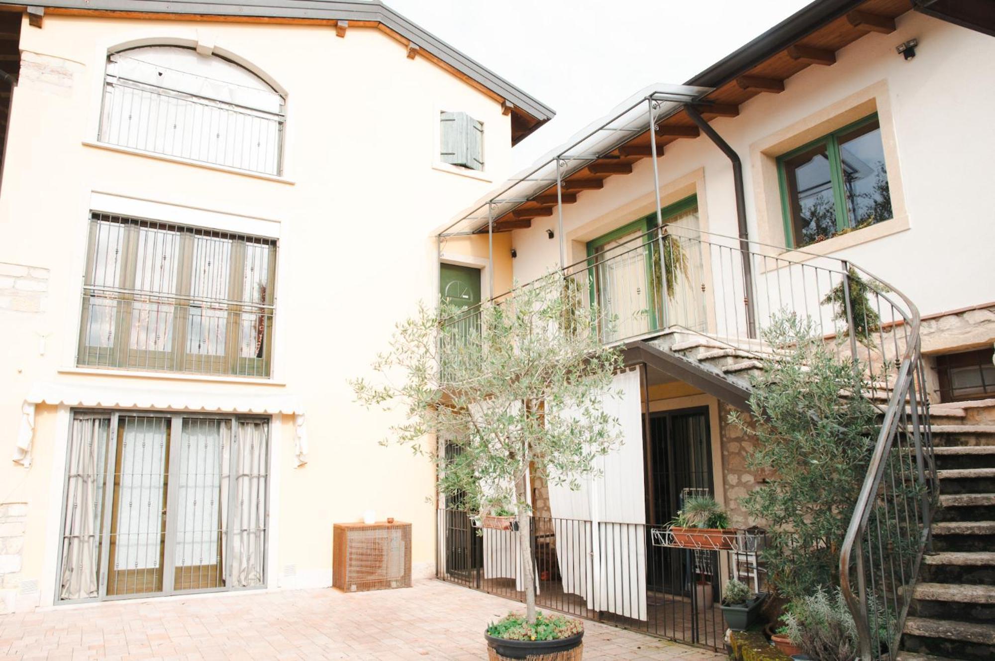 Apartmán Casale Manzoni Verona Exteriér fotografie